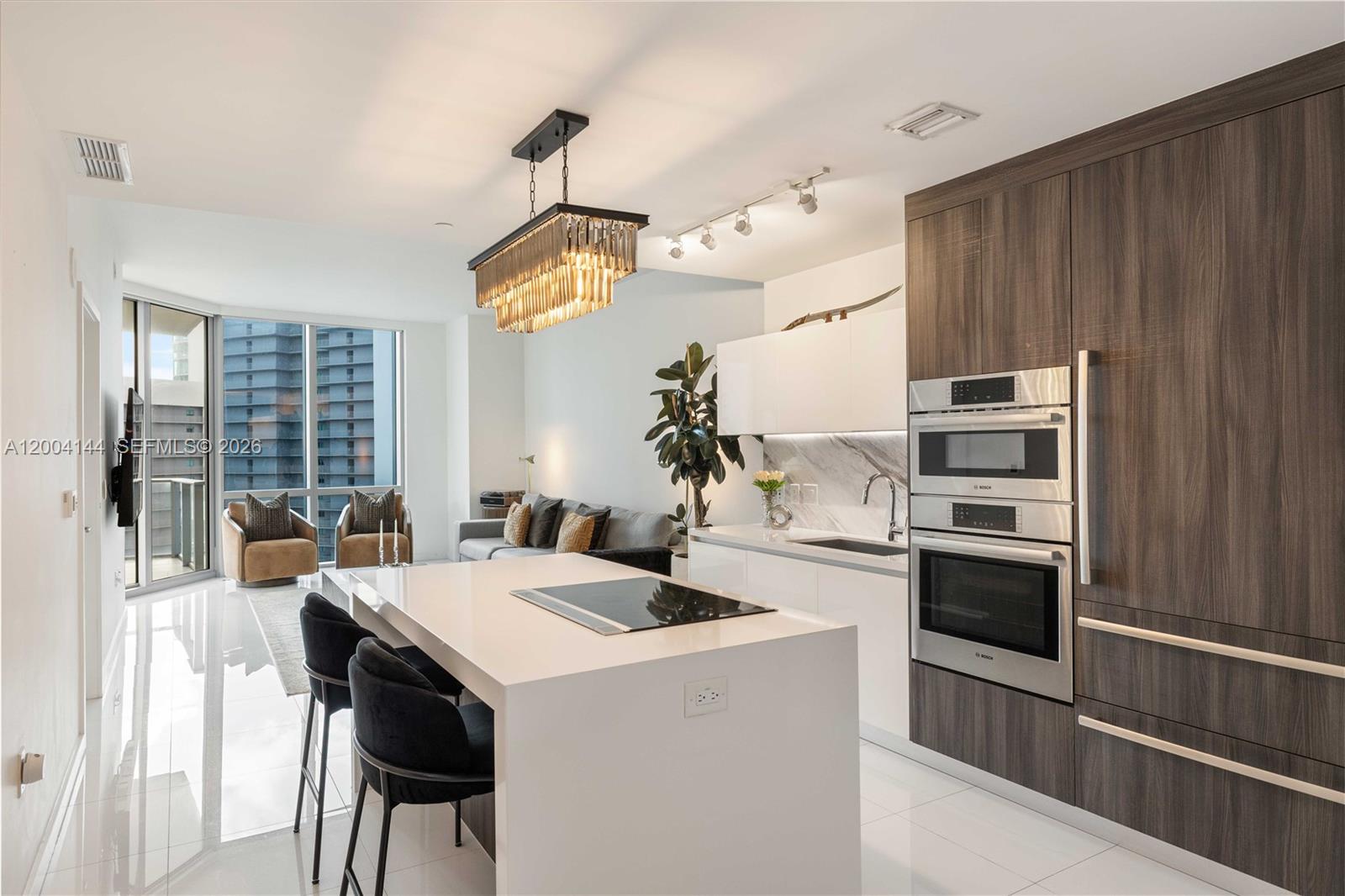 PARAMOUNT MIAMI WORLD - Residential