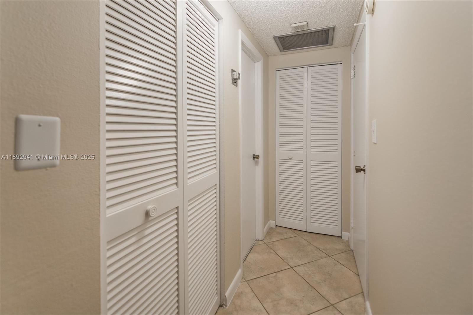 HEMISPHERES CONDO - Residential Lease