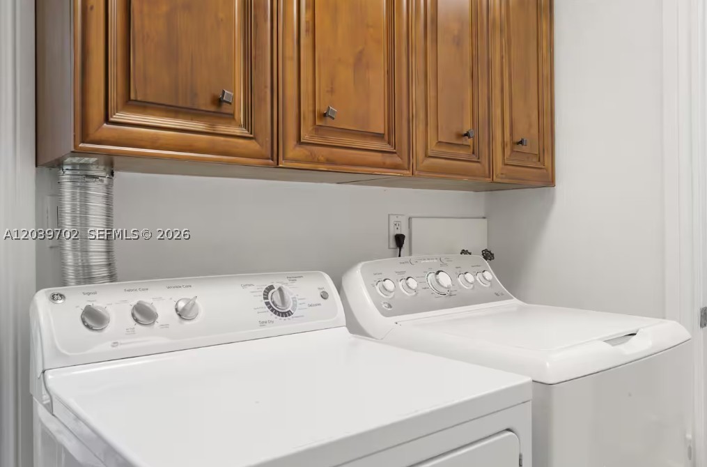 POMPANO BEACH ESTATES - Residential