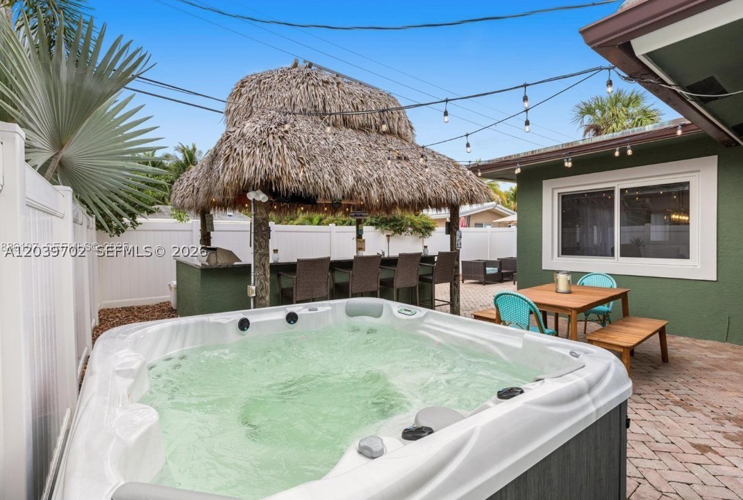 POMPANO BEACH ESTATES - Residential