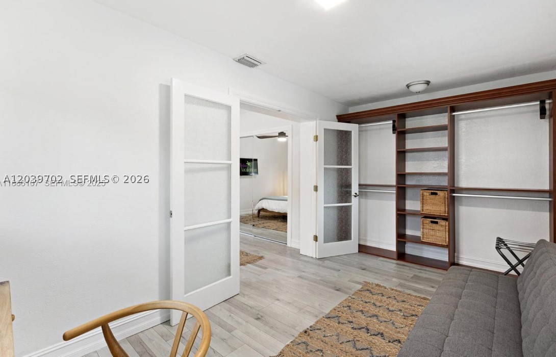 POMPANO BEACH ESTATES - Residential