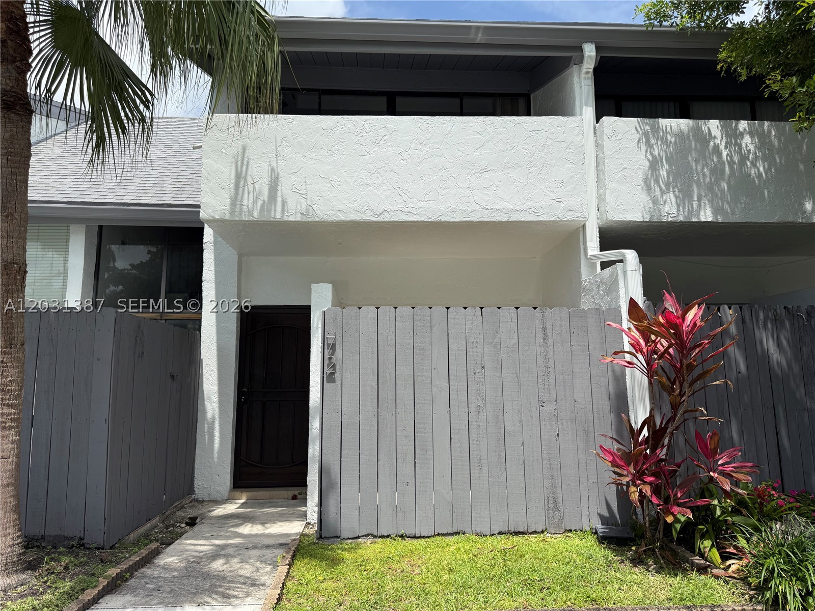 RIVERWOOD SEC 3 - Residential Lease