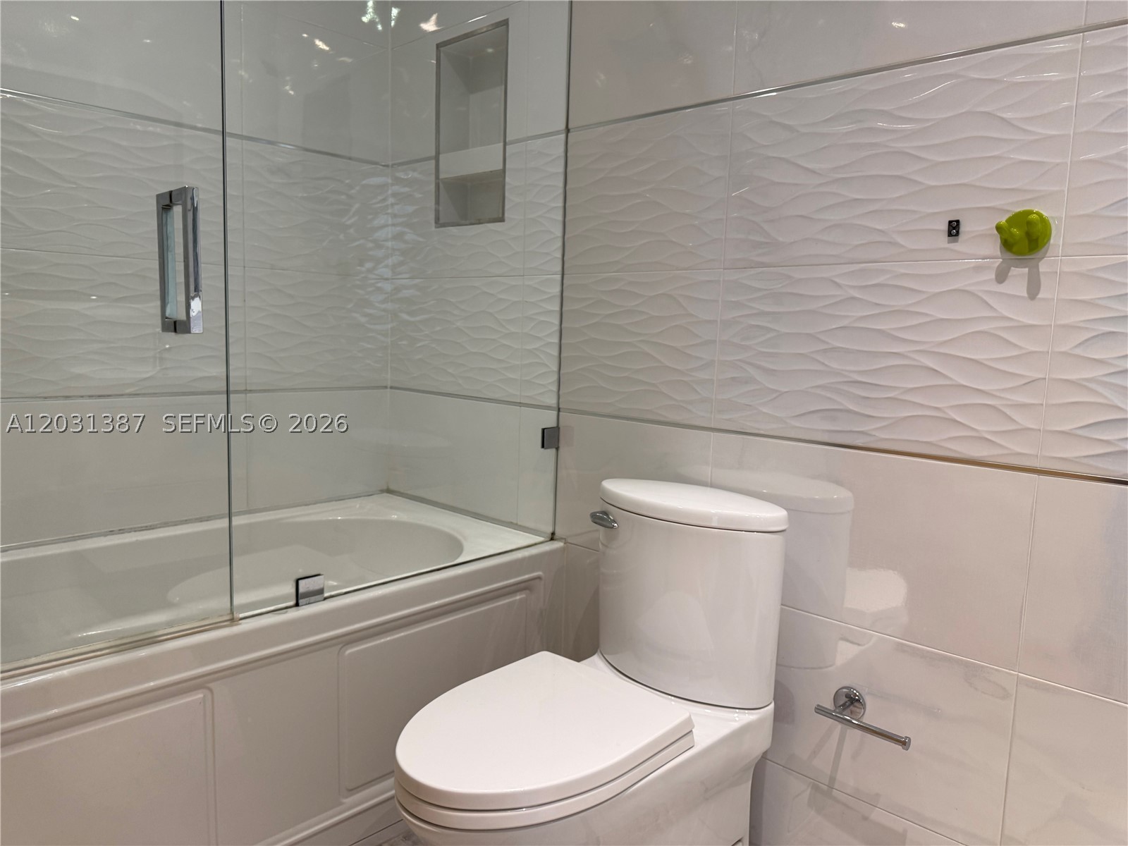RIVERWOOD SEC 3 - Residential Lease