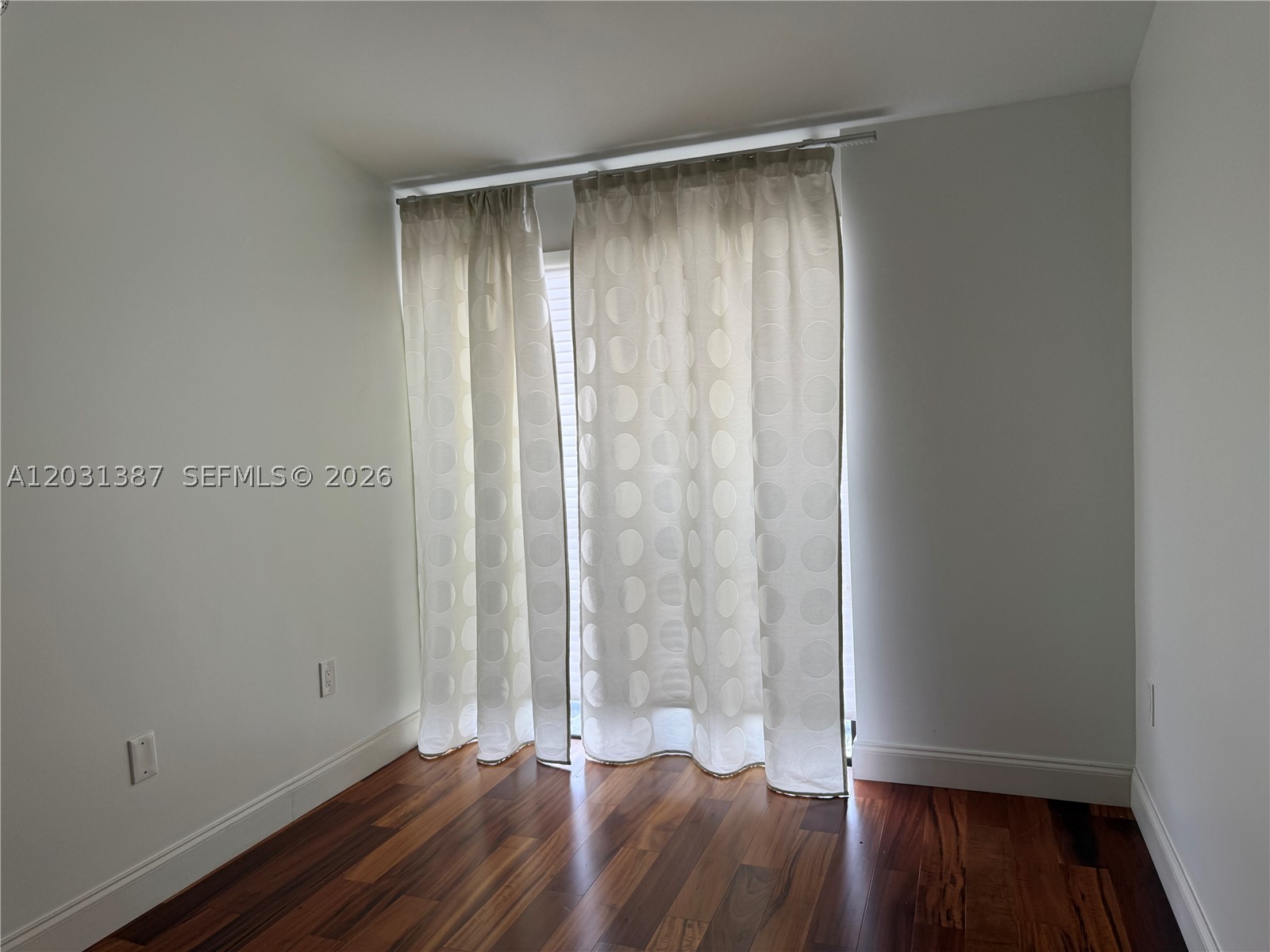 RIVERWOOD SEC 3 - Residential Lease