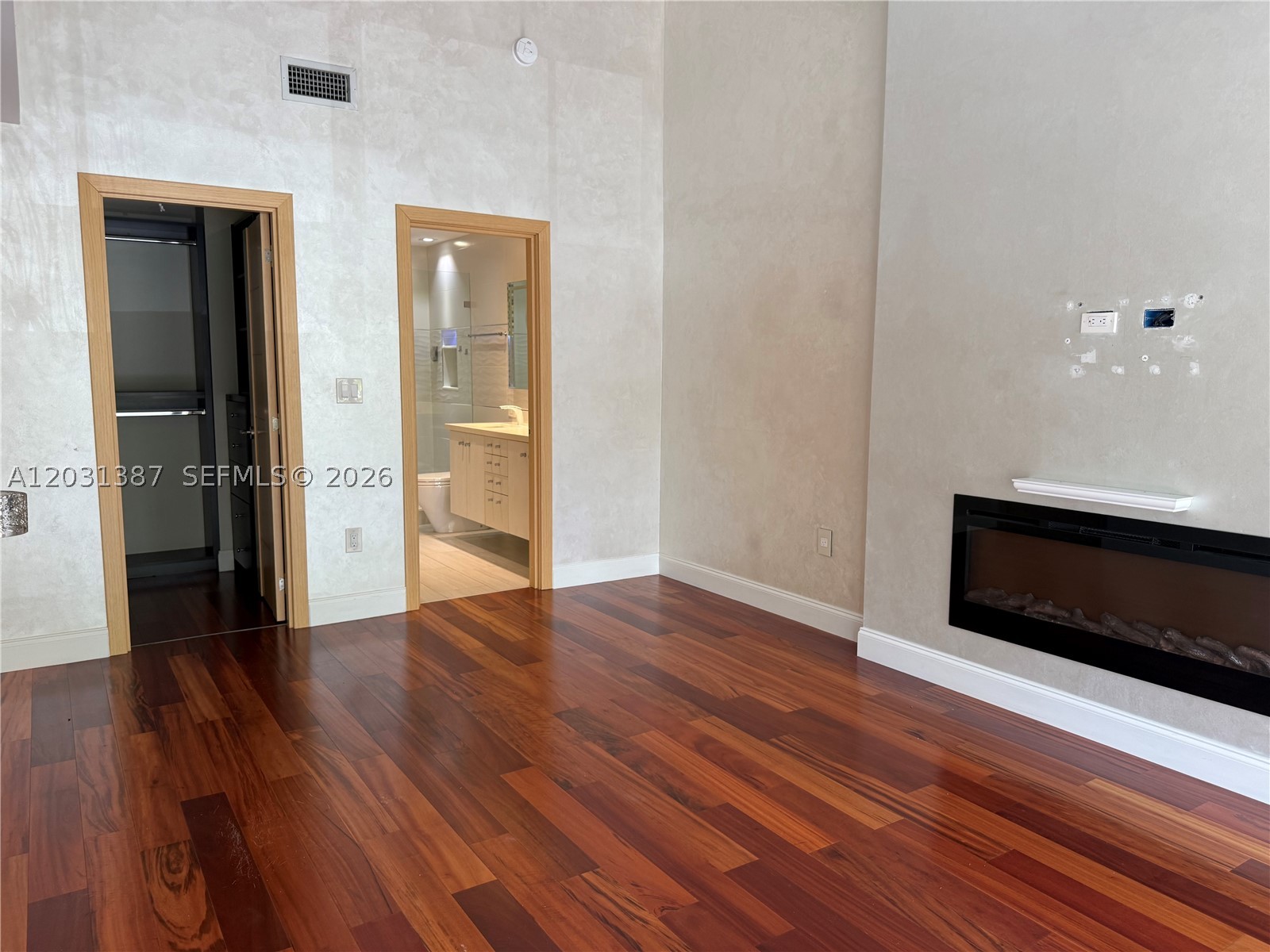 RIVERWOOD SEC 3 - Residential Lease