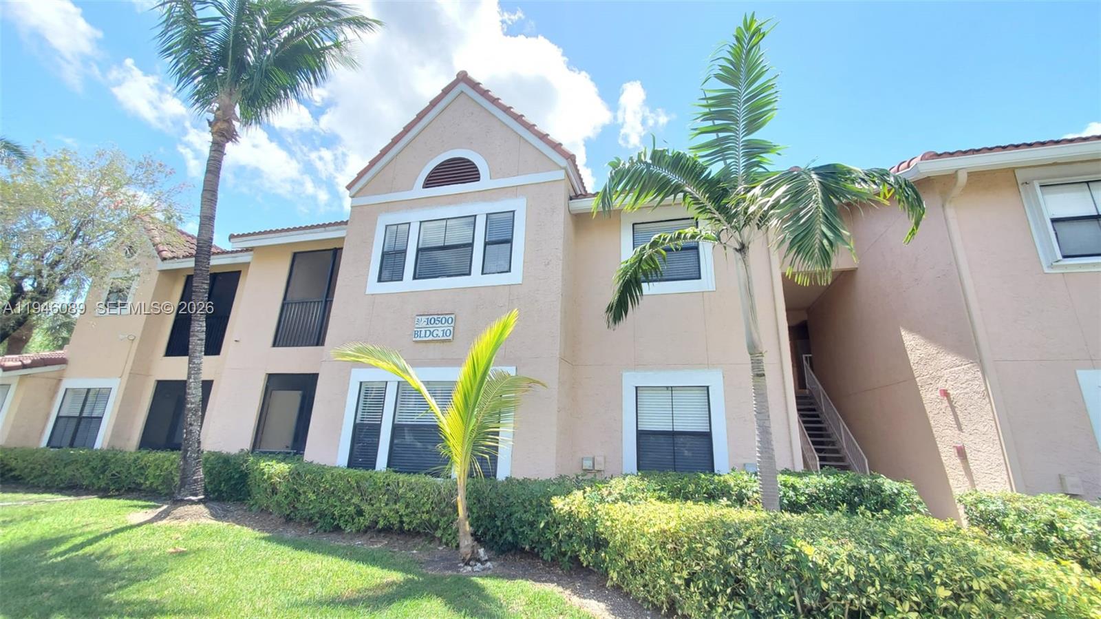 REMARKABLE 2/2 CONDO LOCATED AT BISCAYNE BEACH! THE PROPERTY FEATURES A NEW MODERN KITCHEN WITH STAINLESS STEEL APPLIANCES, UPDATED BATHROOMS, ONE BATHROOM WITH A SHOWER AND THE OTHER WITH A BATHTUB. TILE AND LAMINATED WOOD FLOORS, NO CARPET! HIGH CEILINGS! NEW WHITE PAINT, NEW LIGHT FIXTURES AND MORE!! THE PROPERTY HAS 2 AMPLE PRIMARY BEDROOMS WITH WALK IN CLOSETS. WASHER AND DRYER INSIDE THE UNIT! HUGE DINING AND LIVING AREA! BEAUTIFUL SCREENED BALCONY AND MORE! MUST SEE TO APPRECIATE! BEAUTIFUL COMMUNITY WITH LUSH LANDSCAPING, CHILD PLAYGROUND, COMMUNITY POOL, CLUBHOUSE AND MORE! PLENTY OF PARKING!! GREAT LOCATION! EASY TO SHOW.