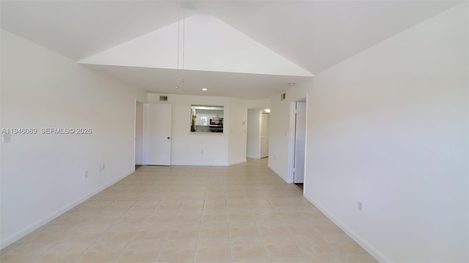 BISCAYNE BEACH CLUB CONDO - Residential