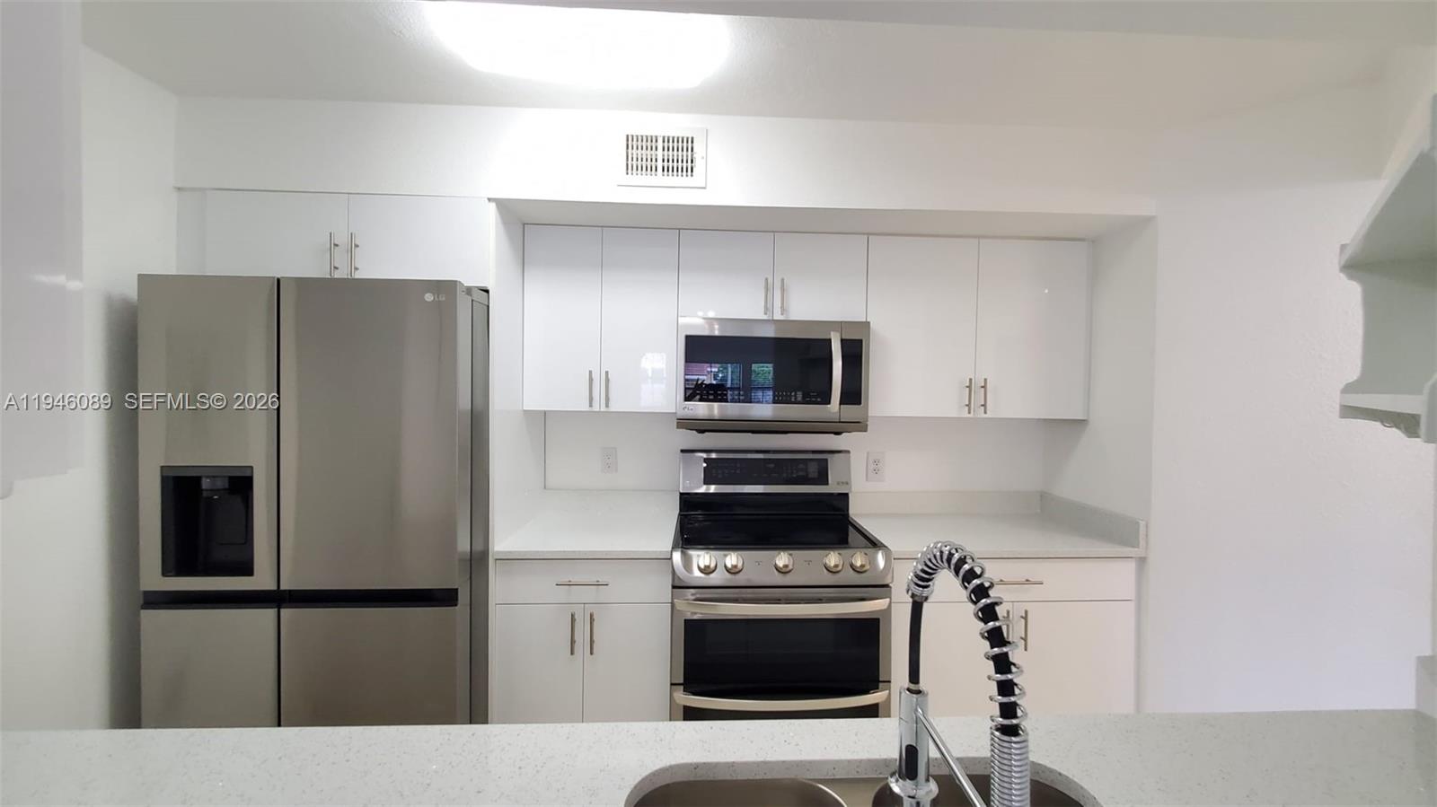 BISCAYNE BEACH CLUB CONDO - Residential