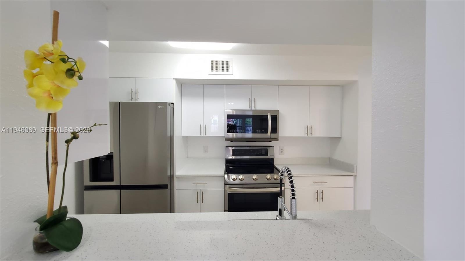 BISCAYNE BEACH CLUB CONDO - Residential