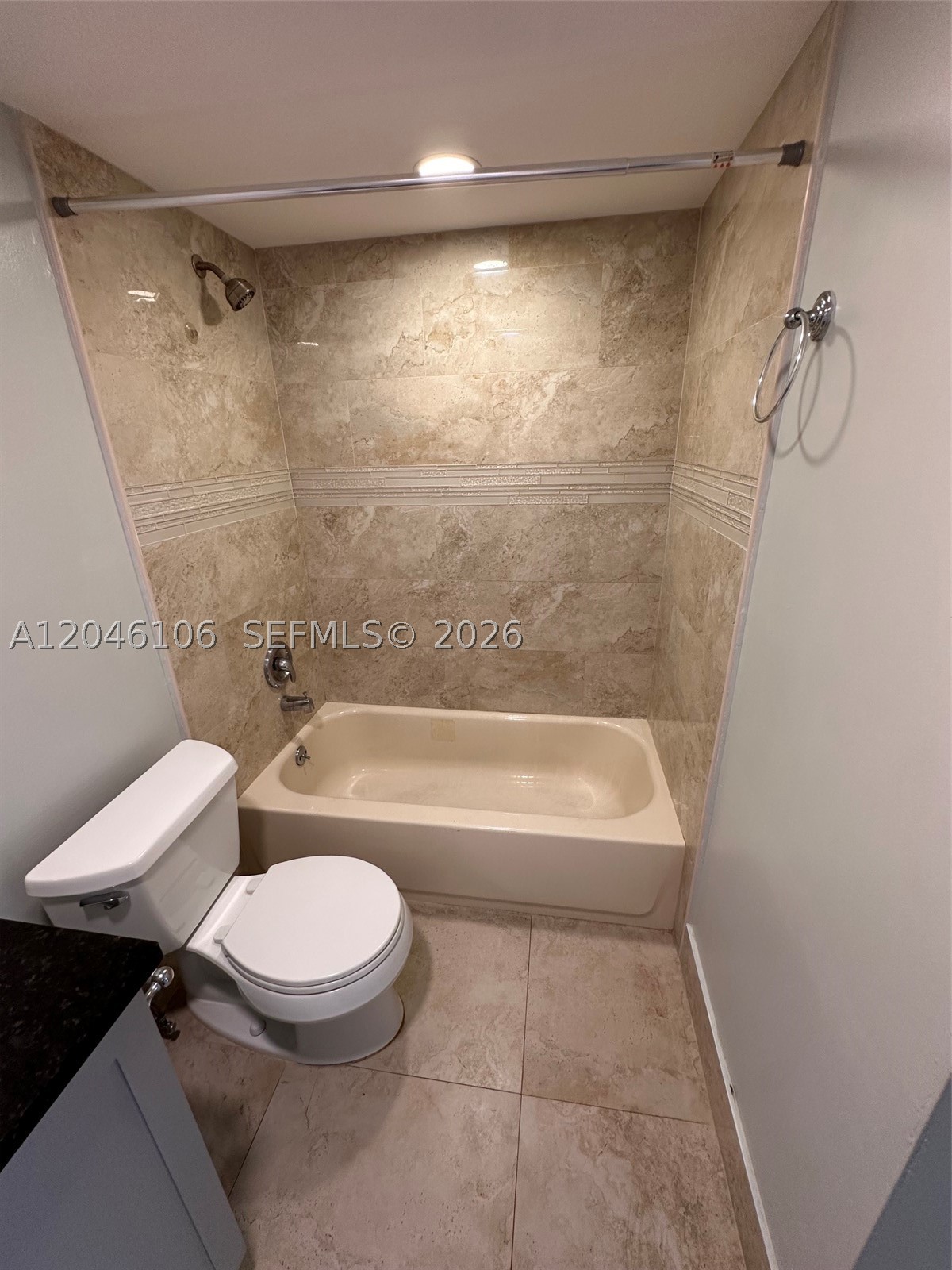 LAKEWOOD VILLAGE - Residential Lease