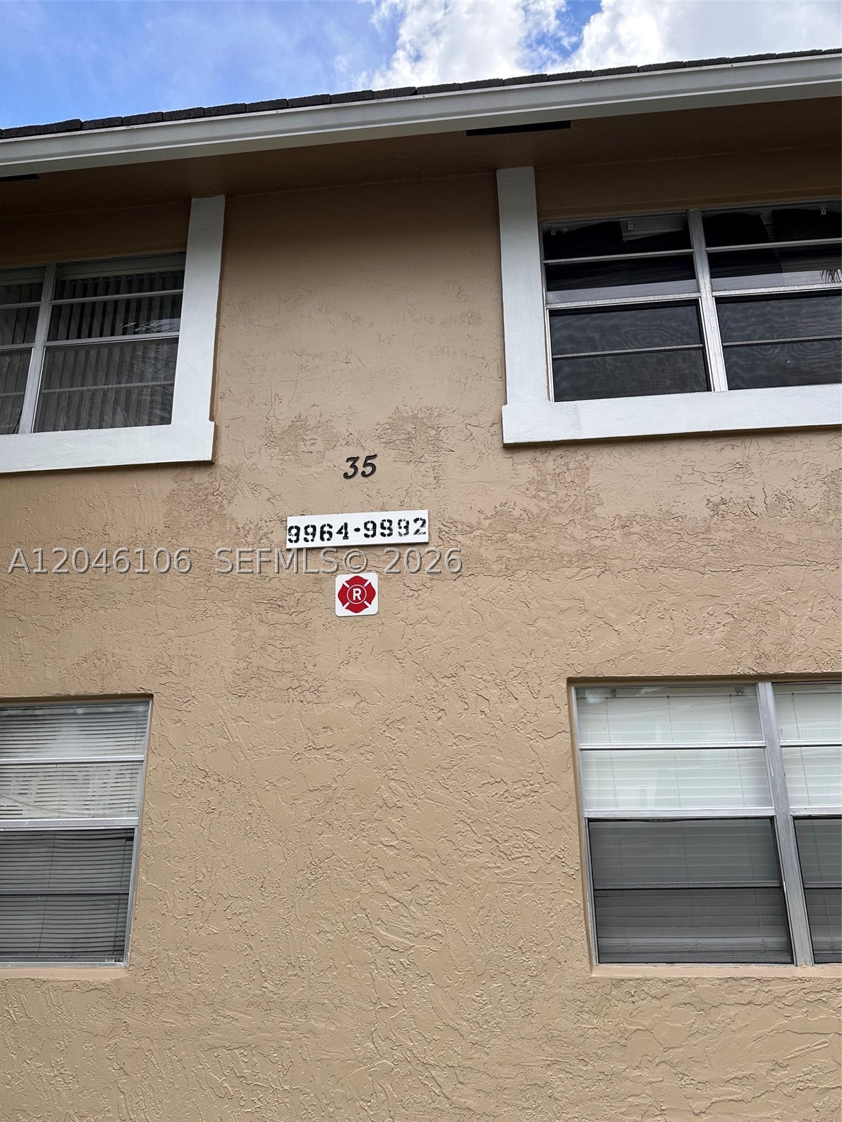 LAKEWOOD VILLAGE - Residential Lease