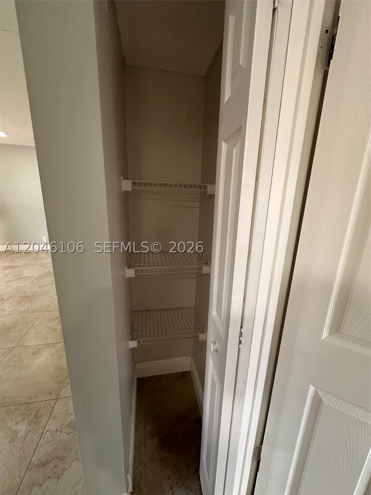 LAKEWOOD VILLAGE - Residential Lease