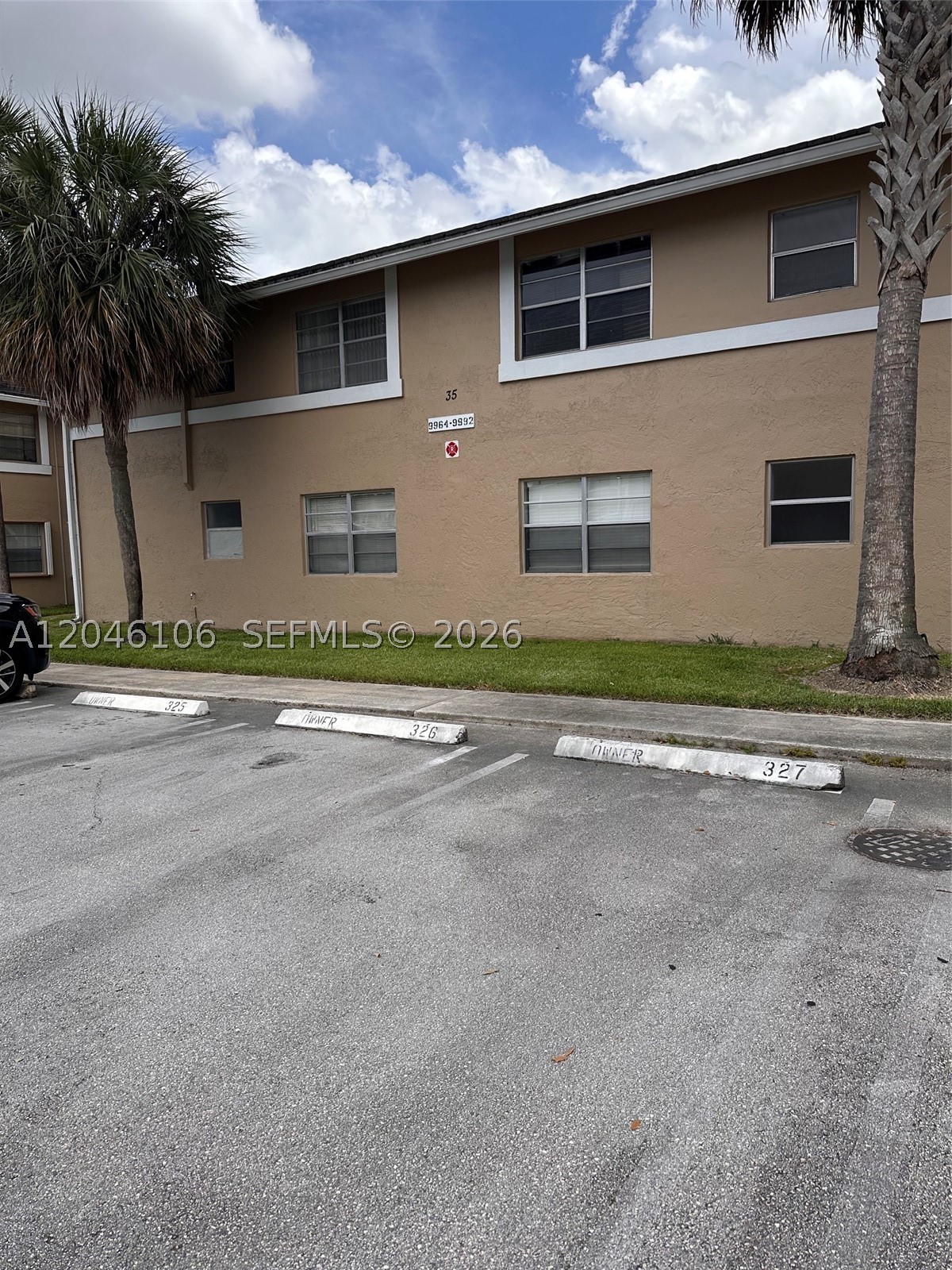 LAKEWOOD VILLAGE - Residential Lease