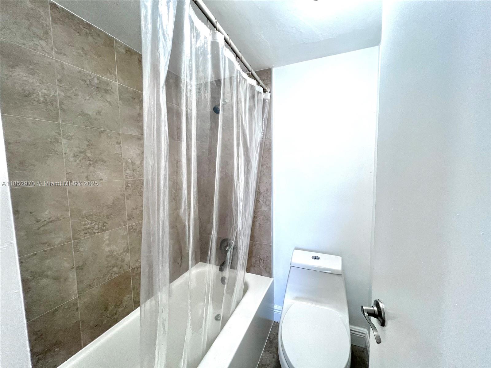 White House Condo - Residential