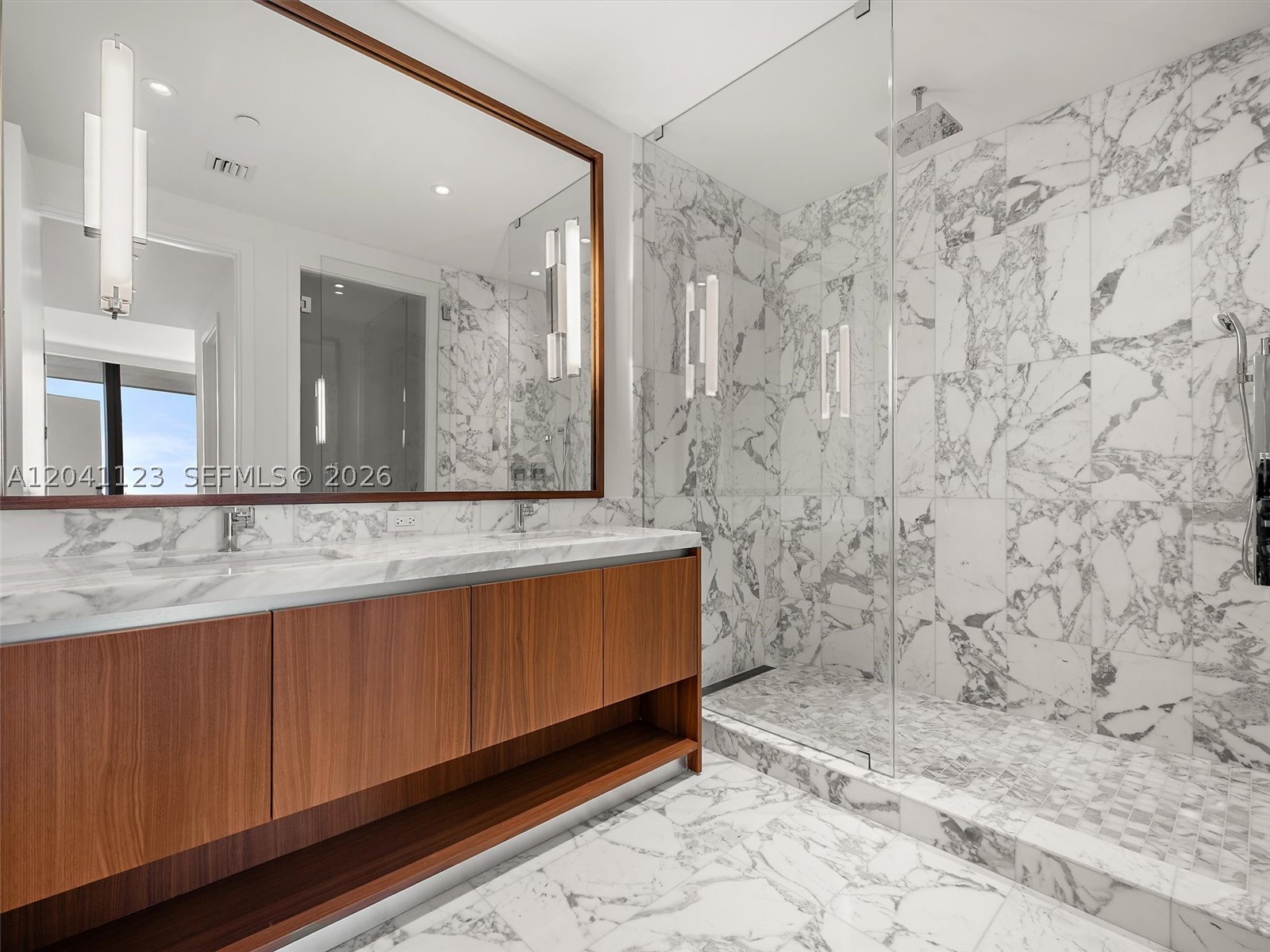 BRICKELL HAMMOCK UNIT NO - Residential