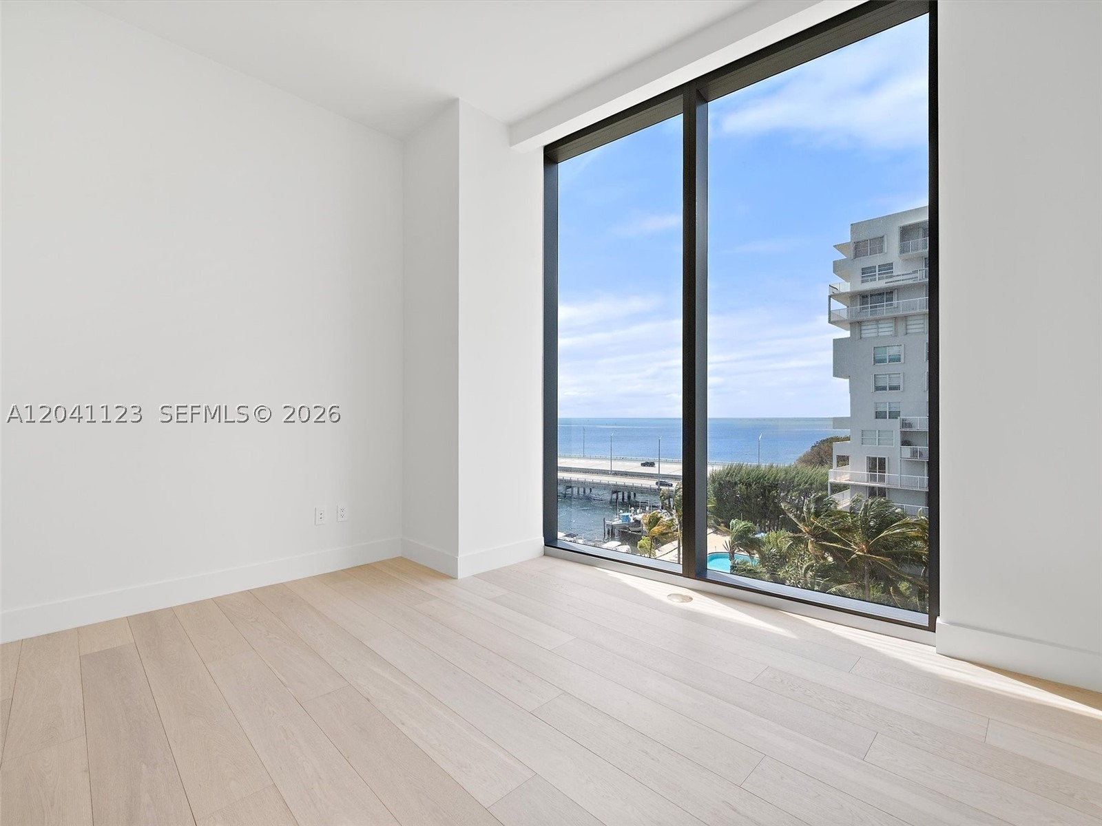 BRICKELL HAMMOCK UNIT NO - Residential