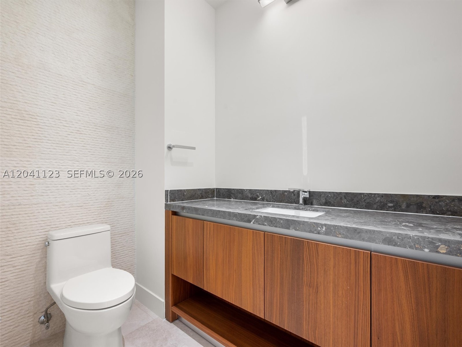 BRICKELL HAMMOCK UNIT NO - Residential