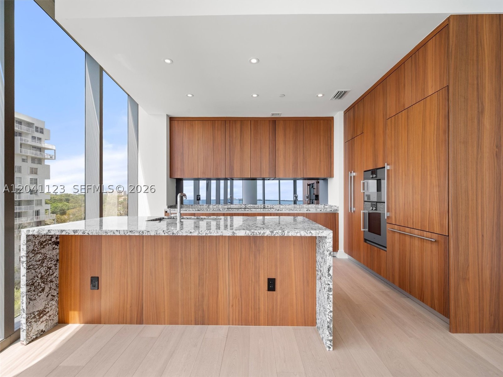 BRICKELL HAMMOCK UNIT NO - Residential