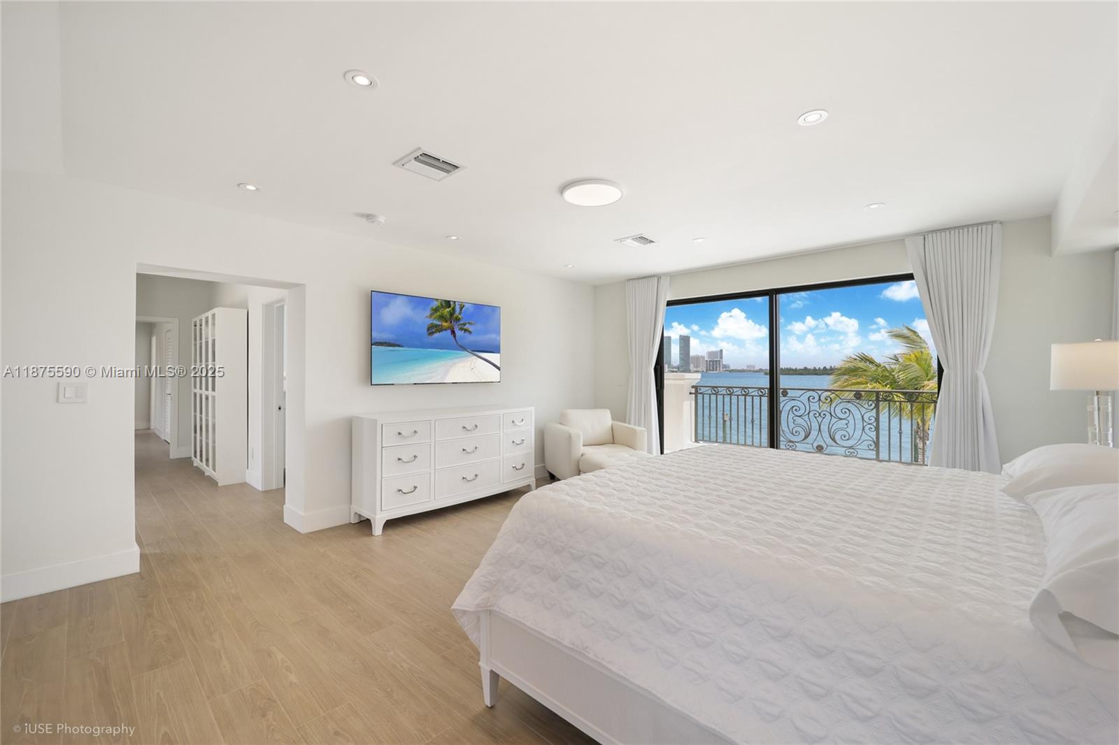 BISCAYNE ISL - Residential