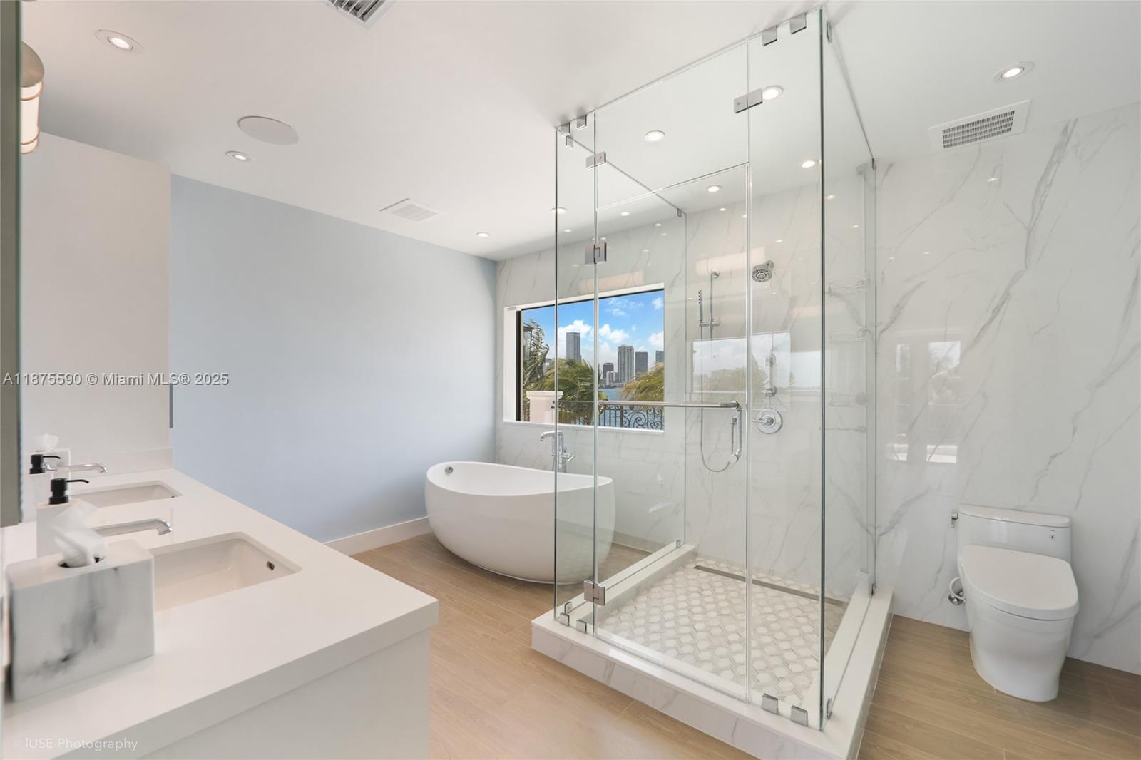 BISCAYNE ISL - Residential