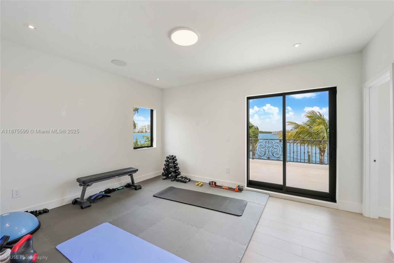 BISCAYNE ISL - Residential