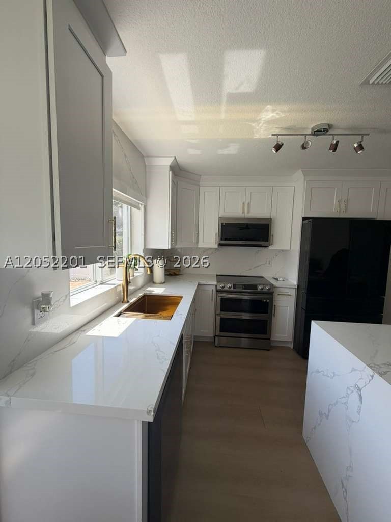 SILVER LAKES AT PEMBROKE - Residential