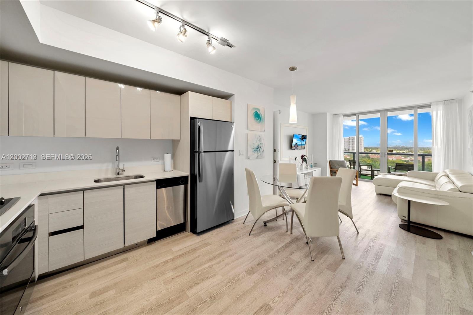 BEACHWALK CONDOMINIUM - Residential