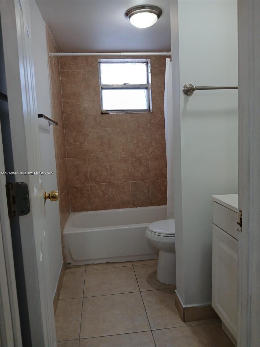 LSOLEI AT HALLANDALE BEAC - Residential Lease