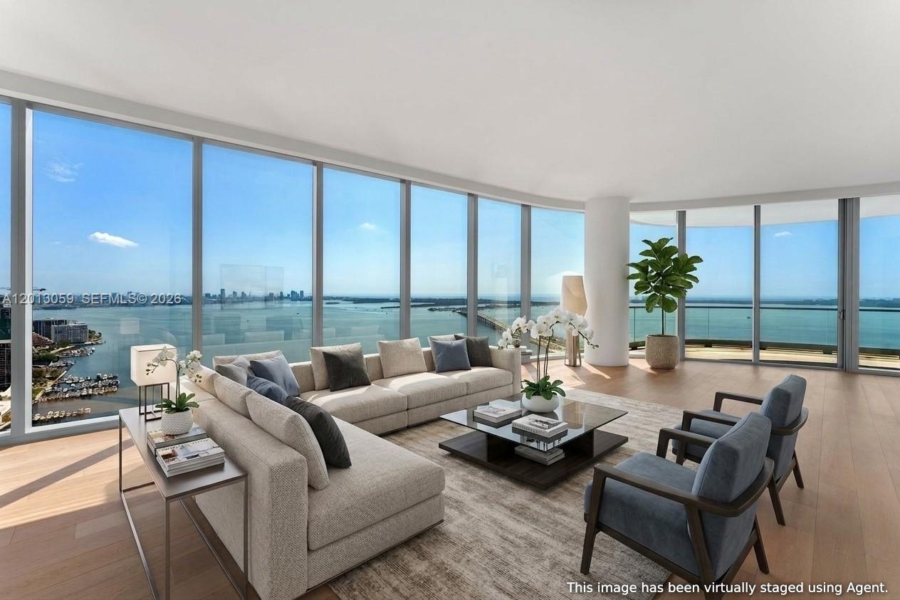Una Residences - Residential