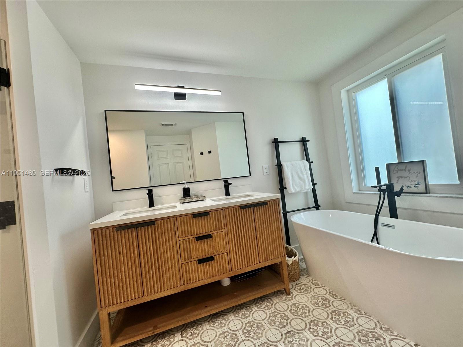 AMERITRAIL SECTION ONE - Residential