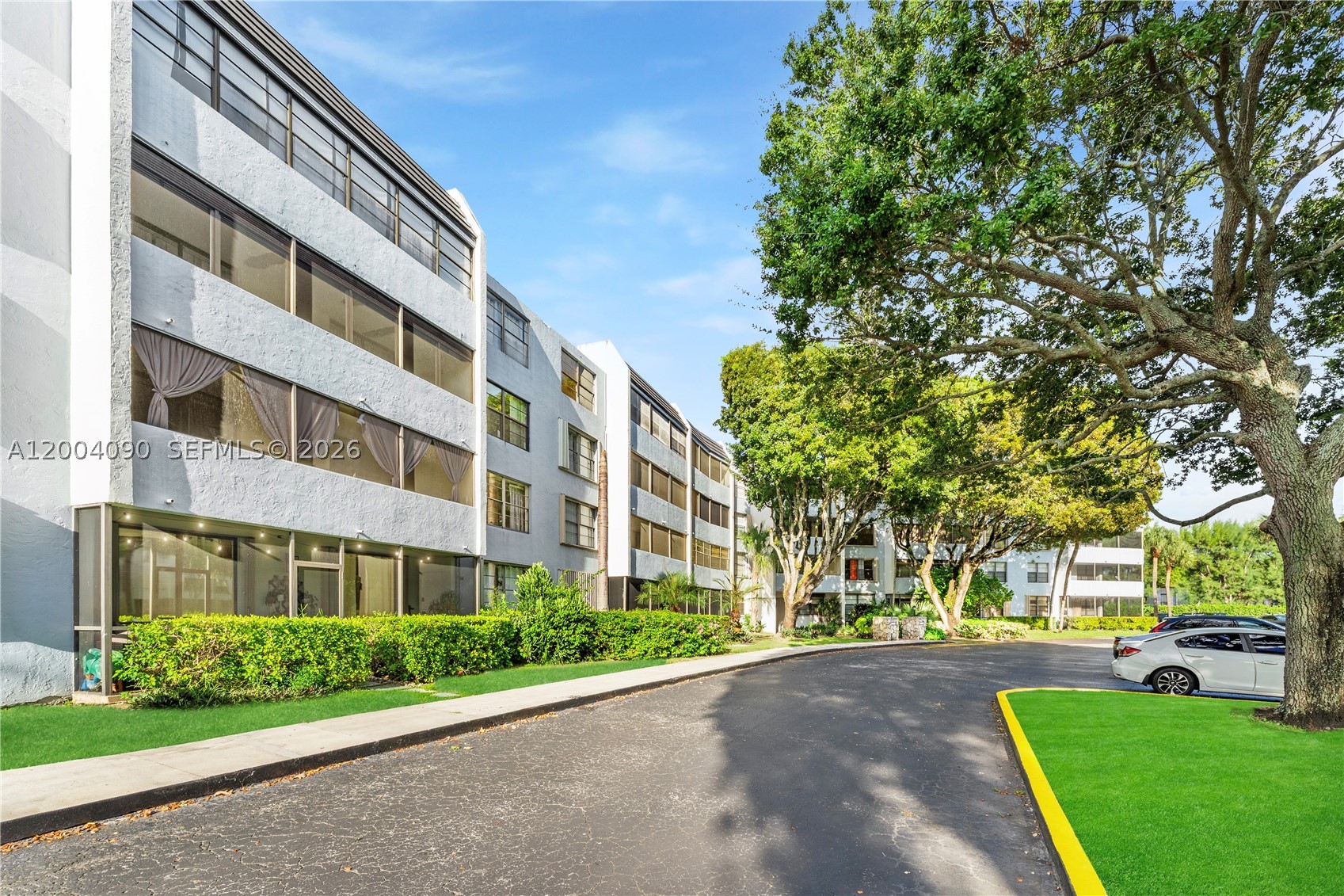 KENDALL GATE CONDO - Residential