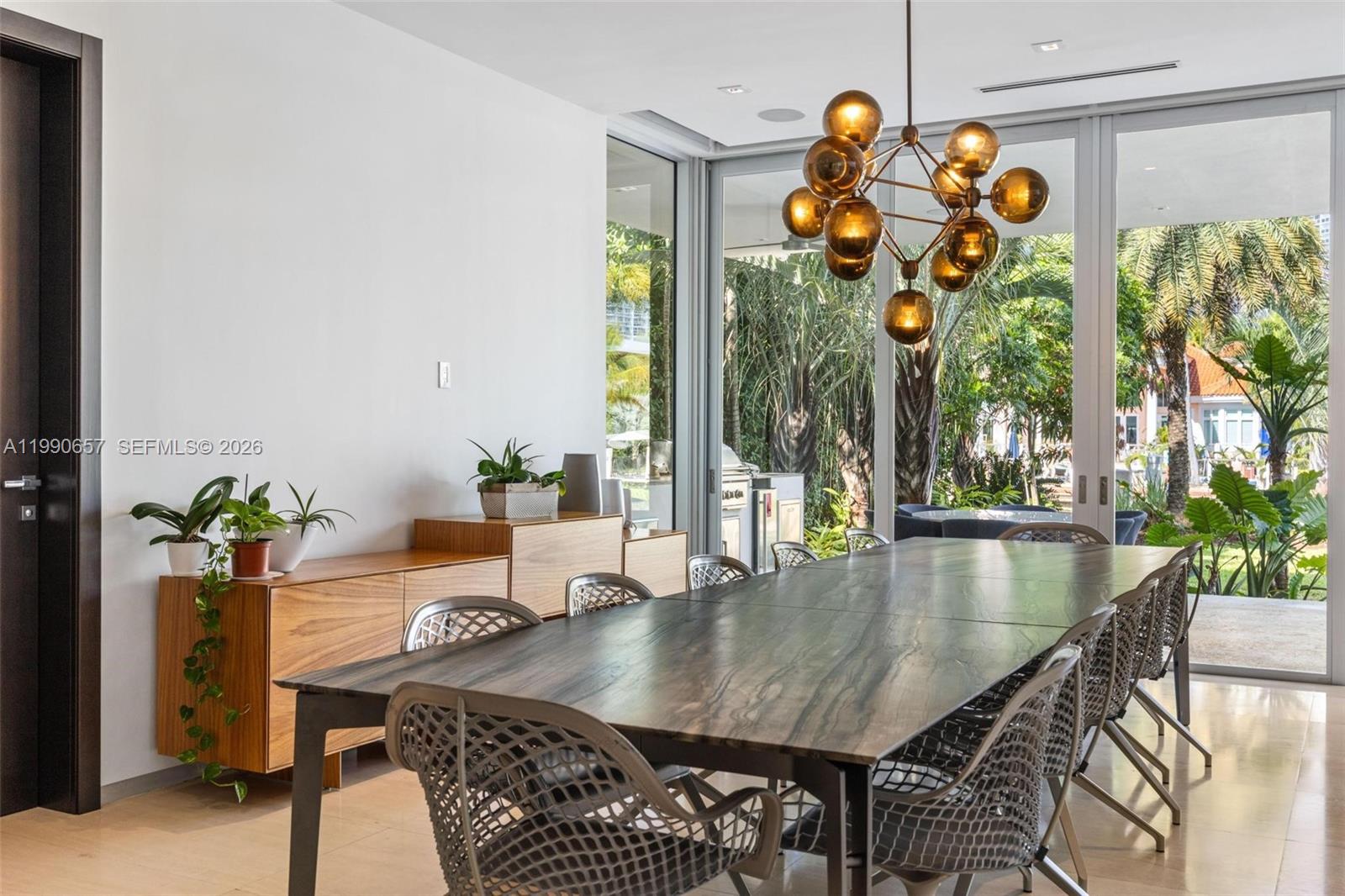 GOLDEN BEACH SEC E - Residential