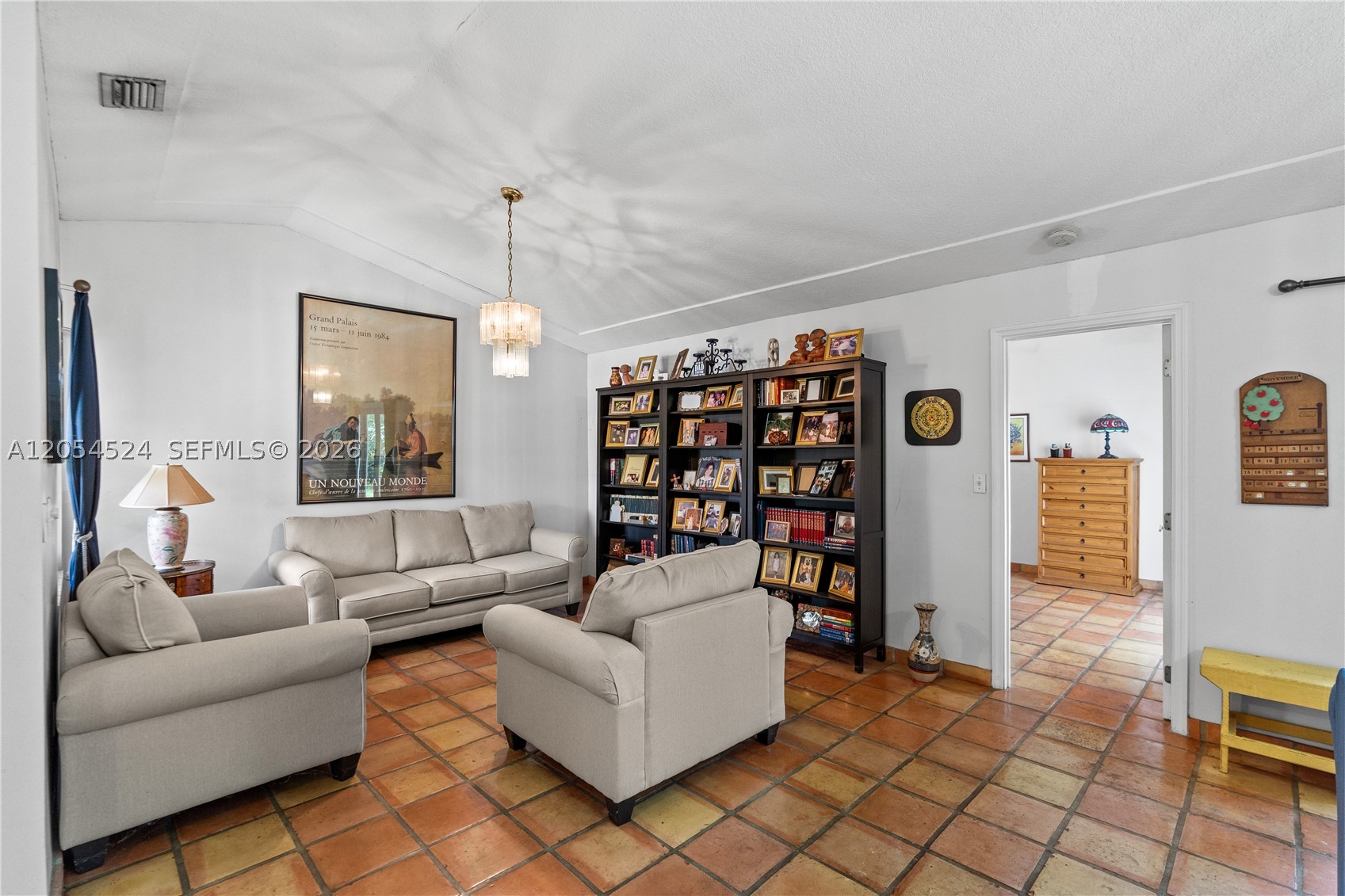 ROYAL GLEN - Residential