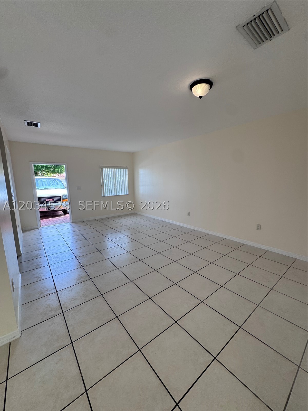 PRECIOUS HOMES AT TWIN LA - Residential Lease