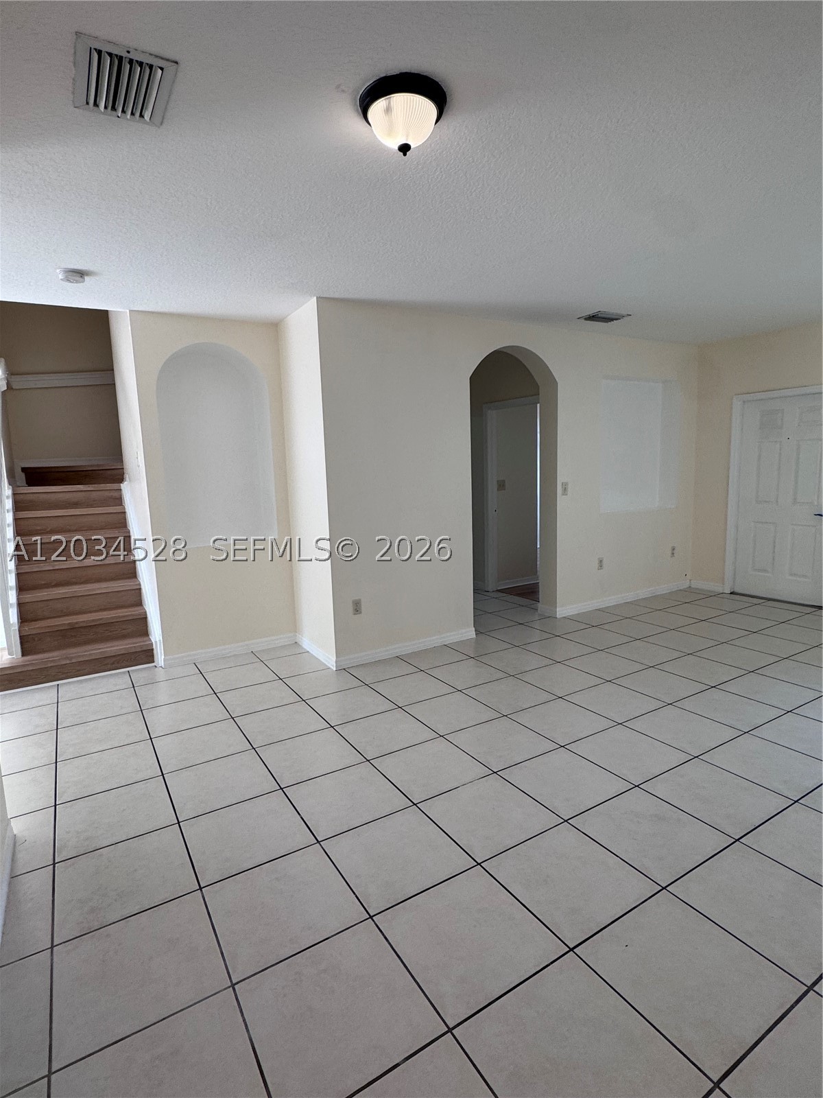 PRECIOUS HOMES AT TWIN LA - Residential Lease