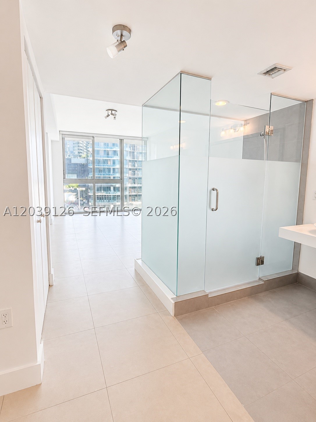 MINT CONDO - Residential Lease