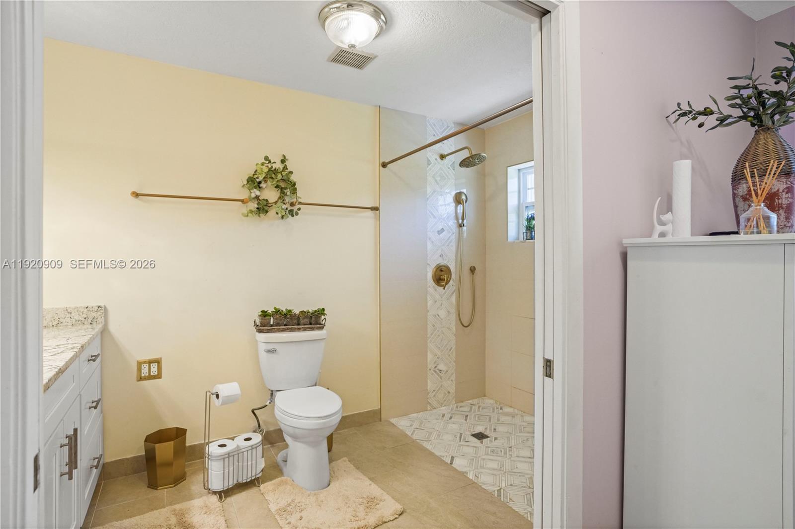 PALM BEACH LEISUREVILLE R - Residential