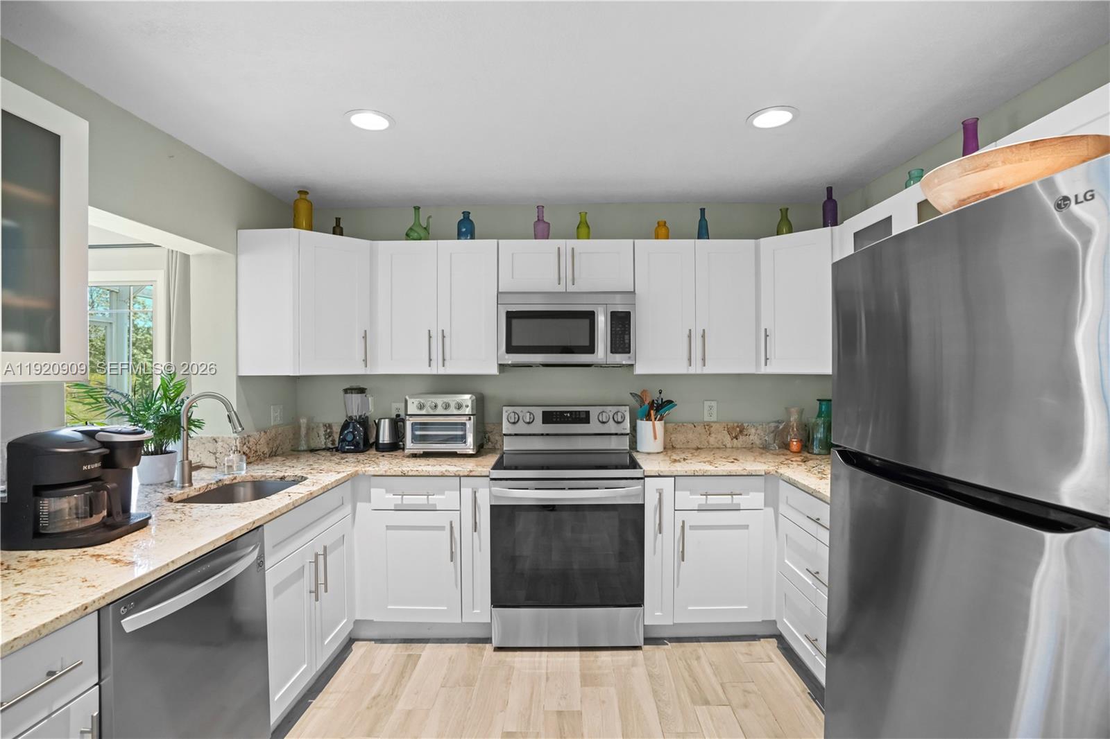 PALM BEACH LEISUREVILLE R - Residential