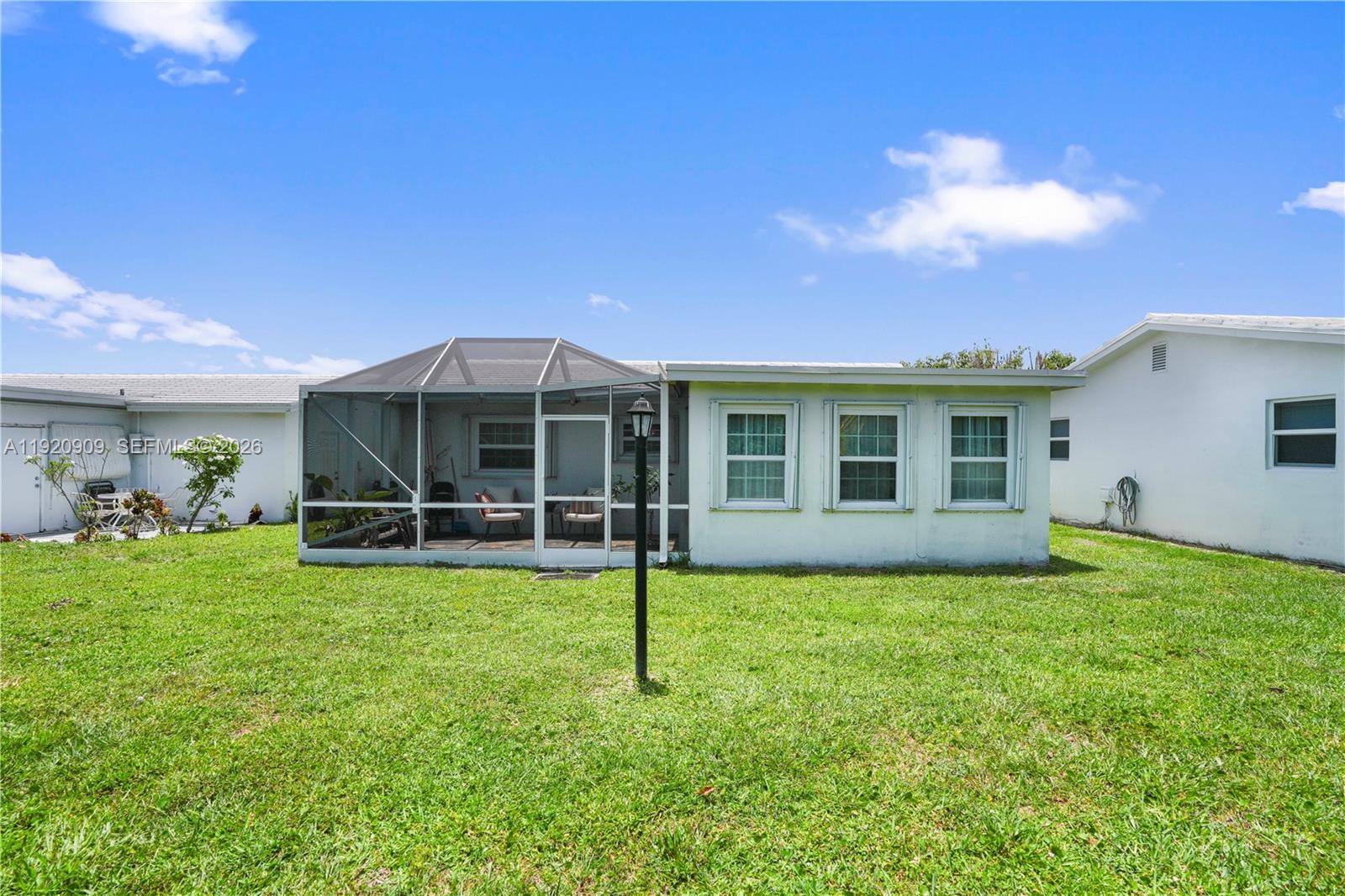 PALM BEACH LEISUREVILLE R - Residential