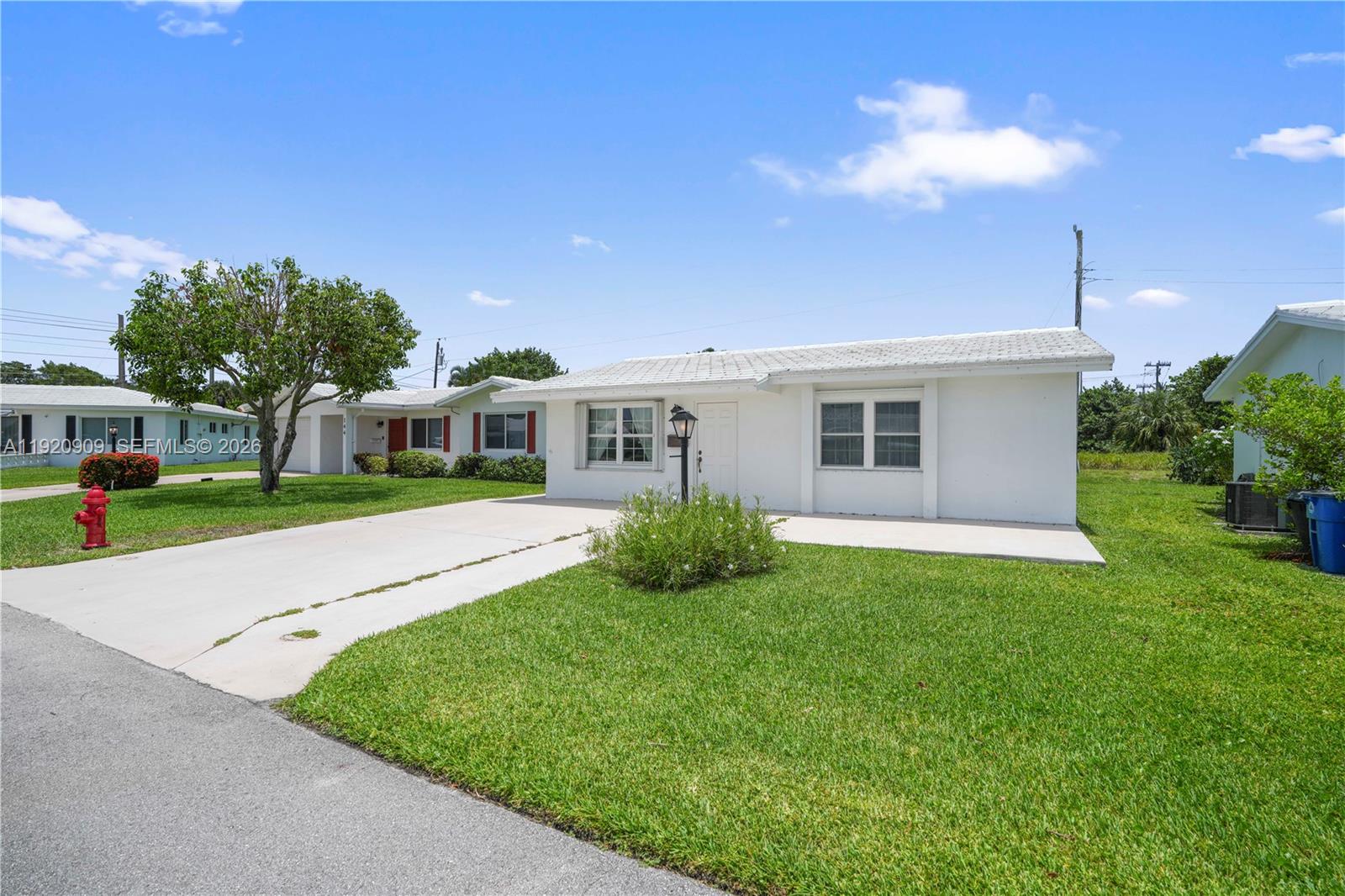 PALM BEACH LEISUREVILLE R - Residential