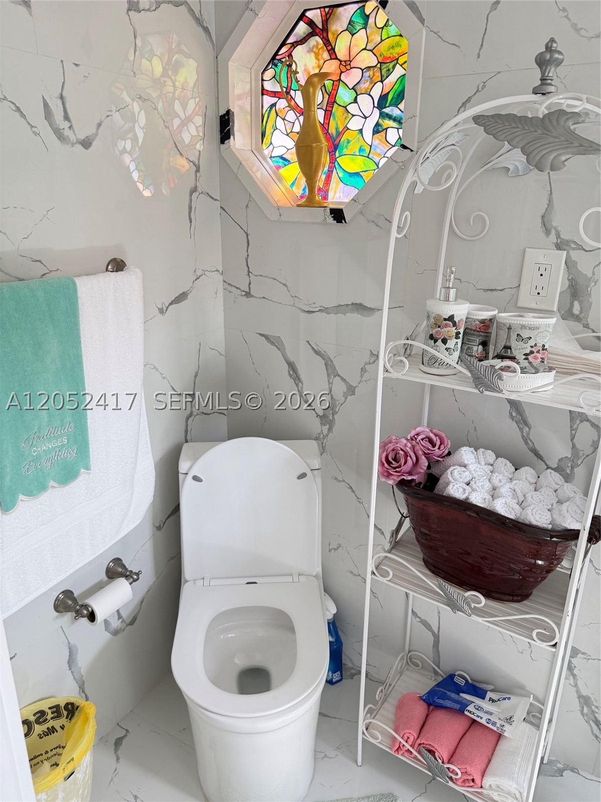 LINCOLN CITY SEC H - Residential Lease