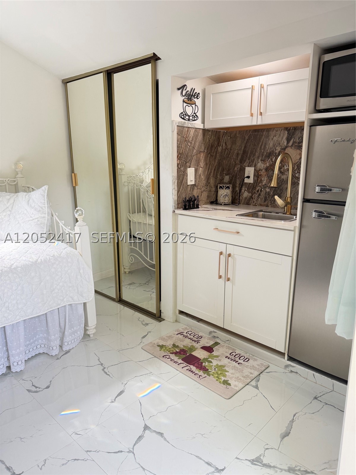 LINCOLN CITY SEC H - Residential Lease