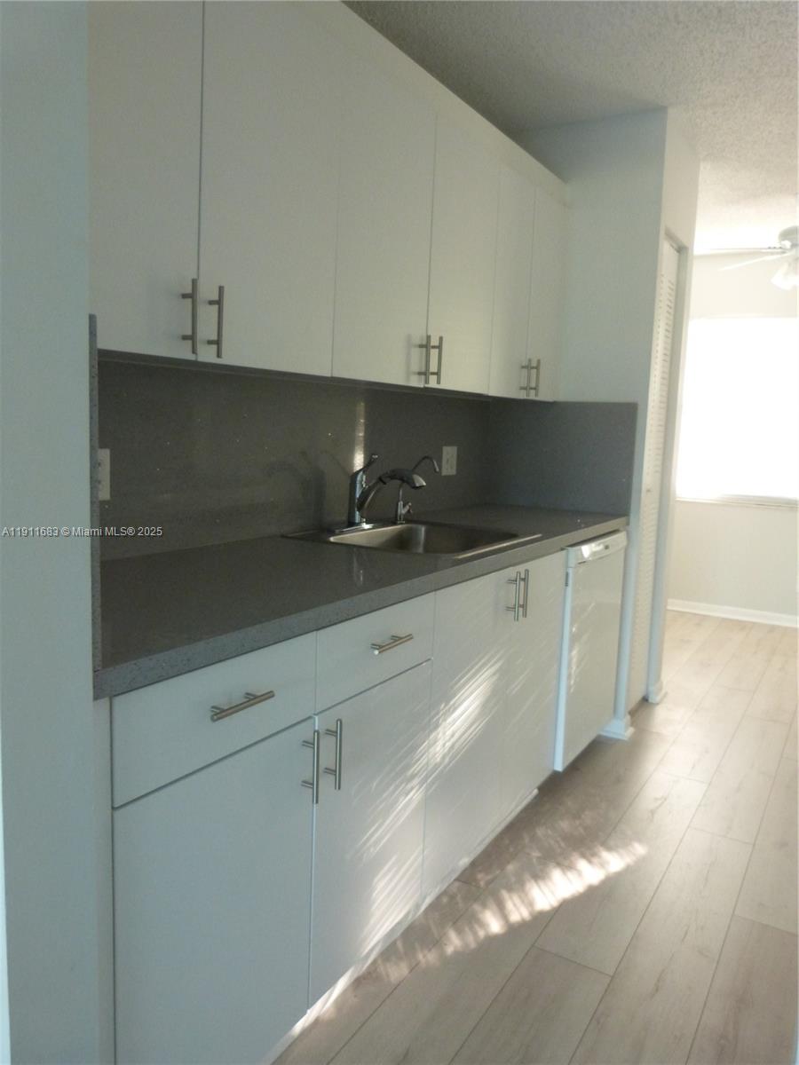 CAMBRIDGE AT CENTURY VILL - Residential