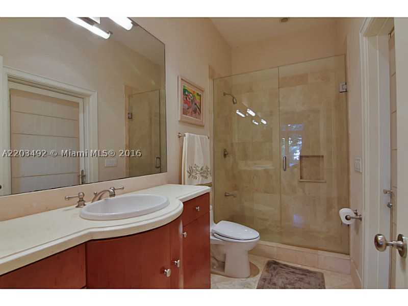 26-27-34-35 52 42 BAY HAR - Residential