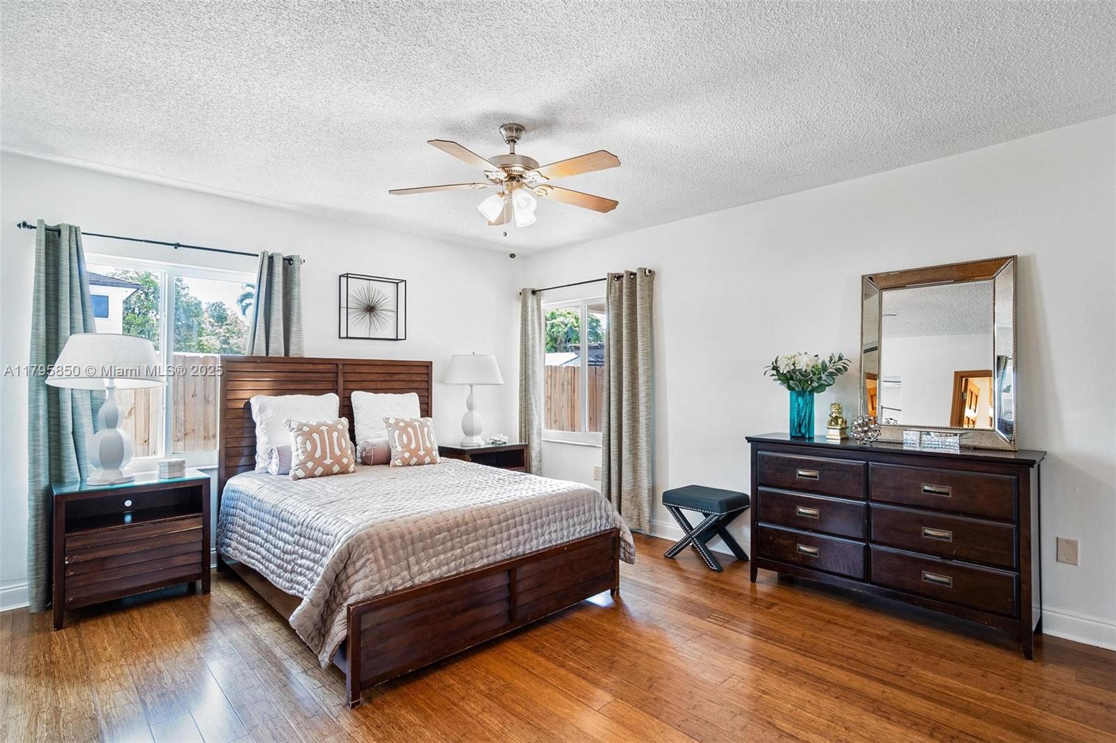 CORAL VILLA REV - Residential Lease