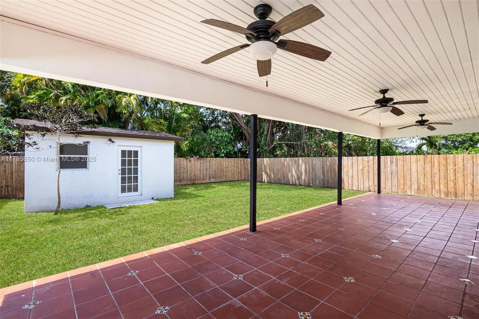 CORAL VILLA REV - Residential Lease