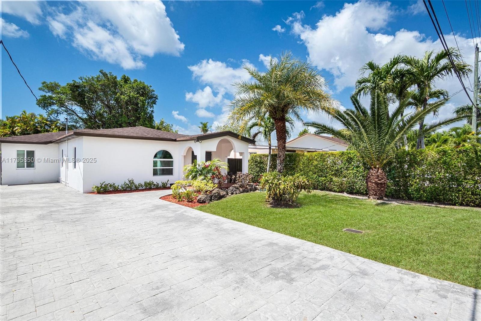 CORAL VILLA REV - Residential Lease