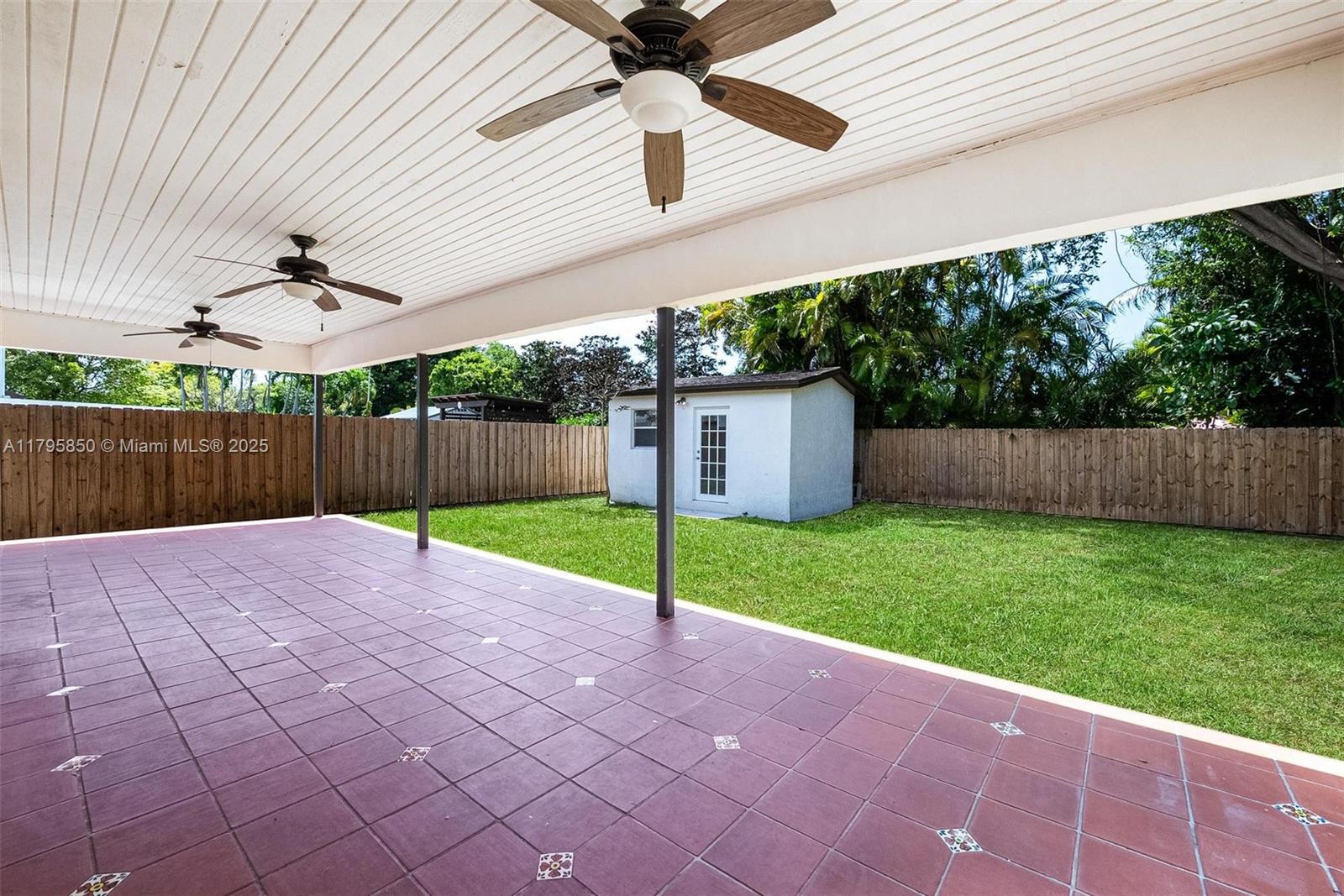 CORAL VILLA REV - Residential Lease