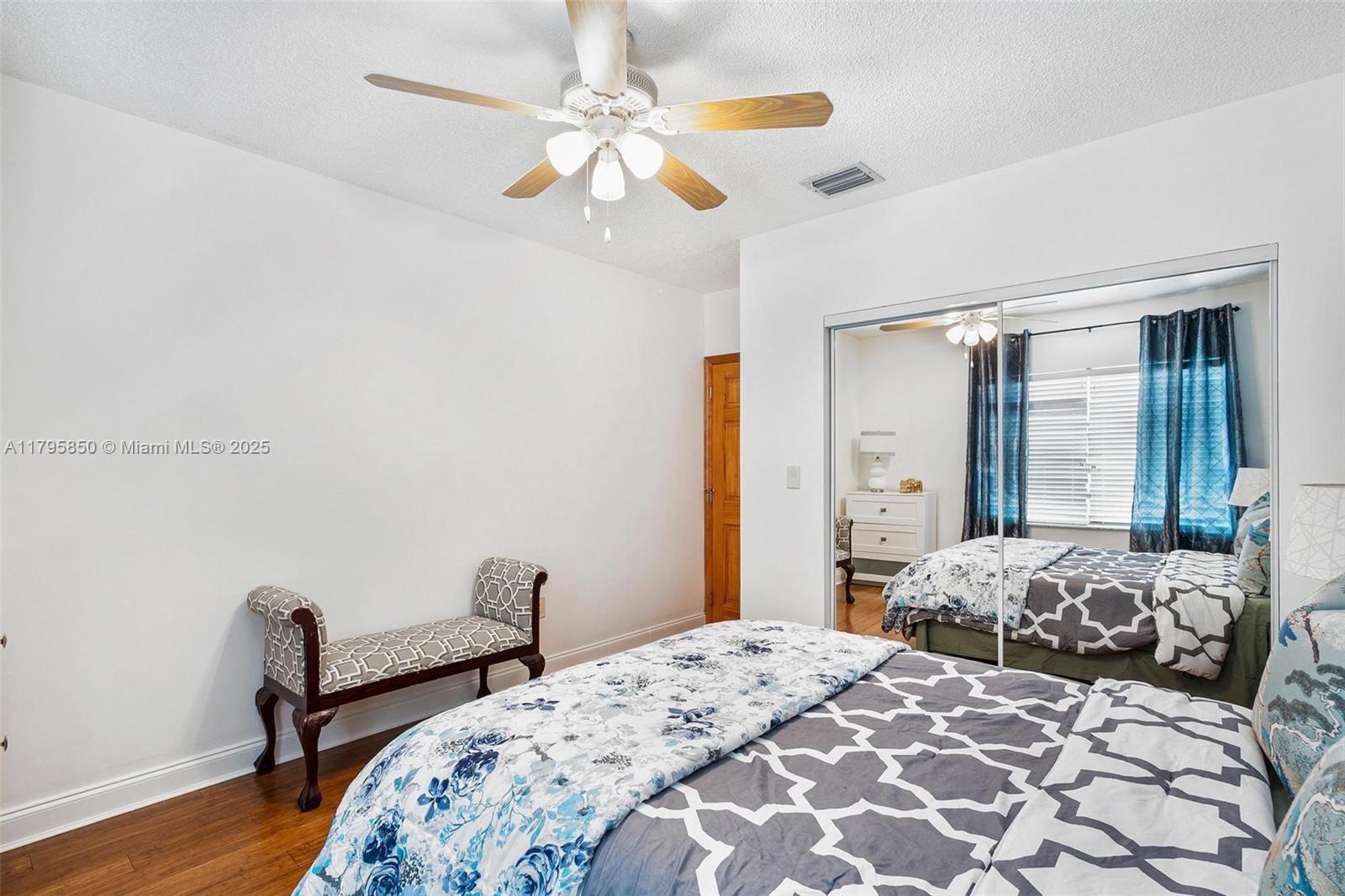 CORAL VILLA REV - Residential Lease