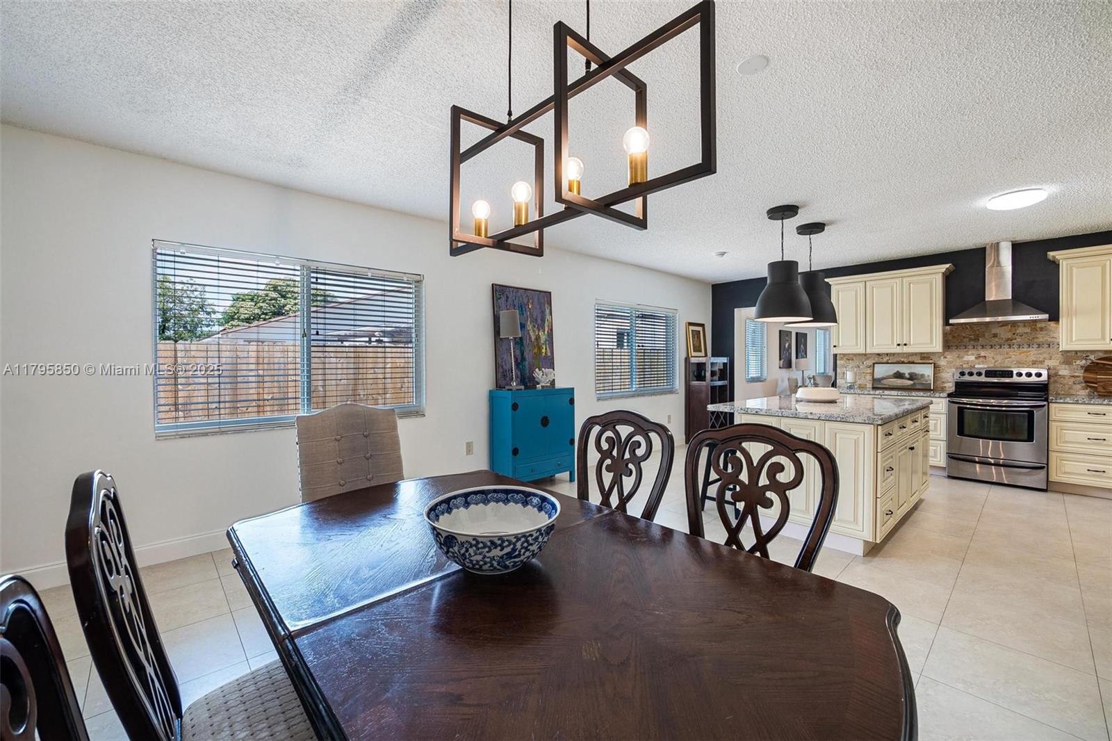 CORAL VILLA REV - Residential Lease